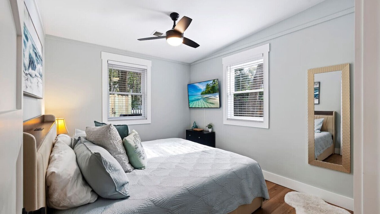 Photo of Bedroom in North Forest Beach