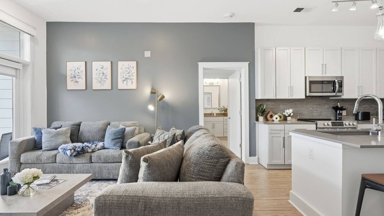 Photo of Livingroom in Second Ward