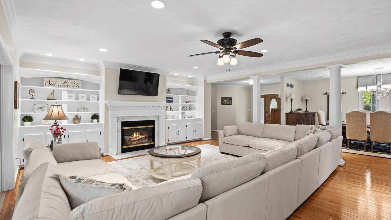 Photo of Livingroom in Davidsonville
