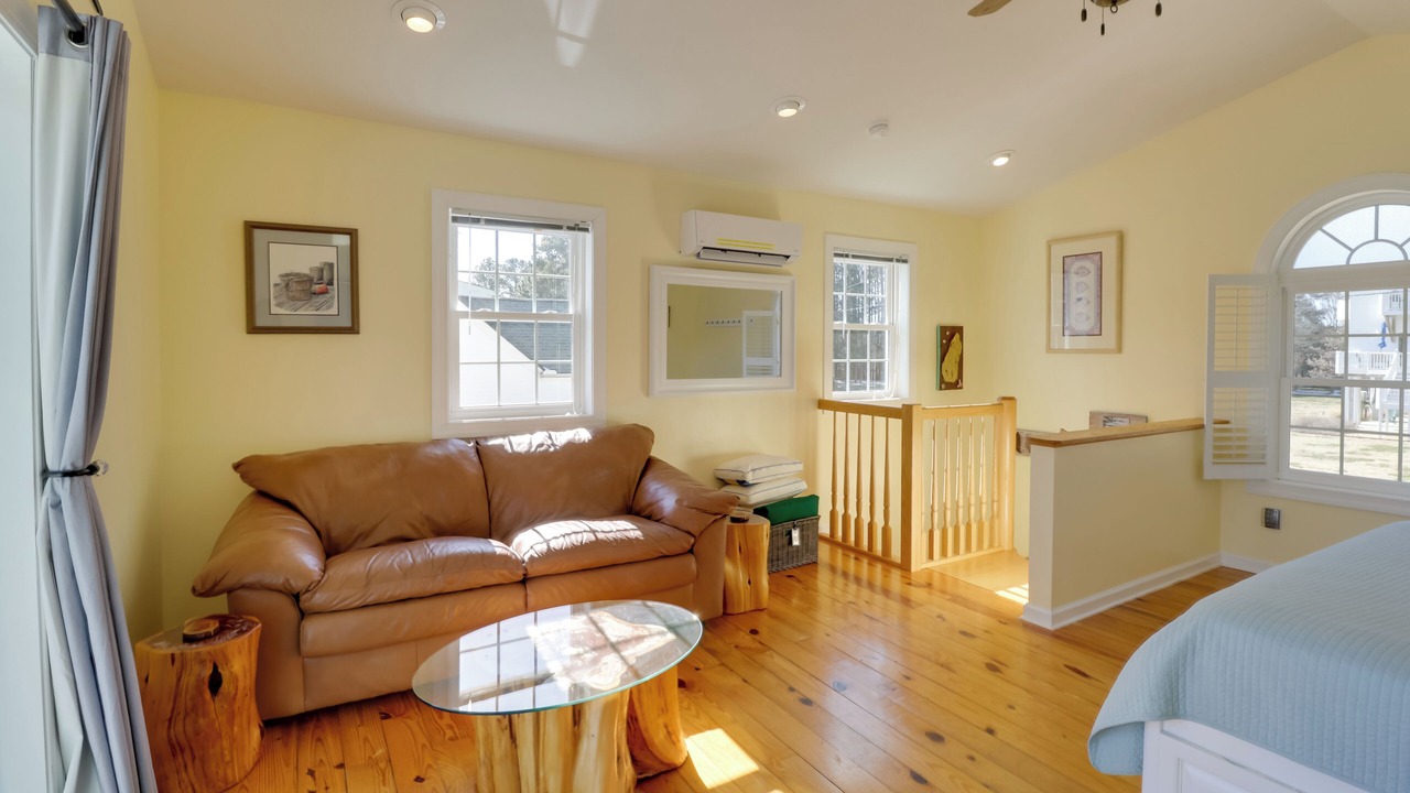 Photo of Bedroom in Foster