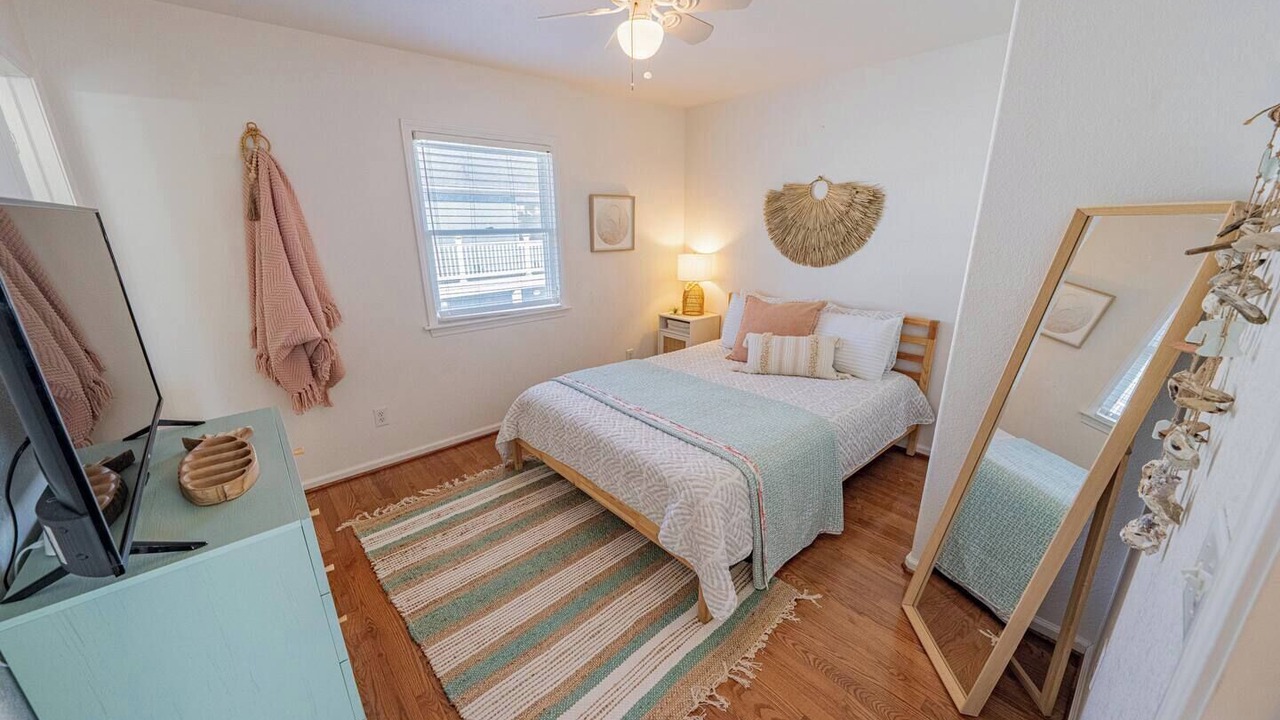 Photo of Bedroom in Southern Shores