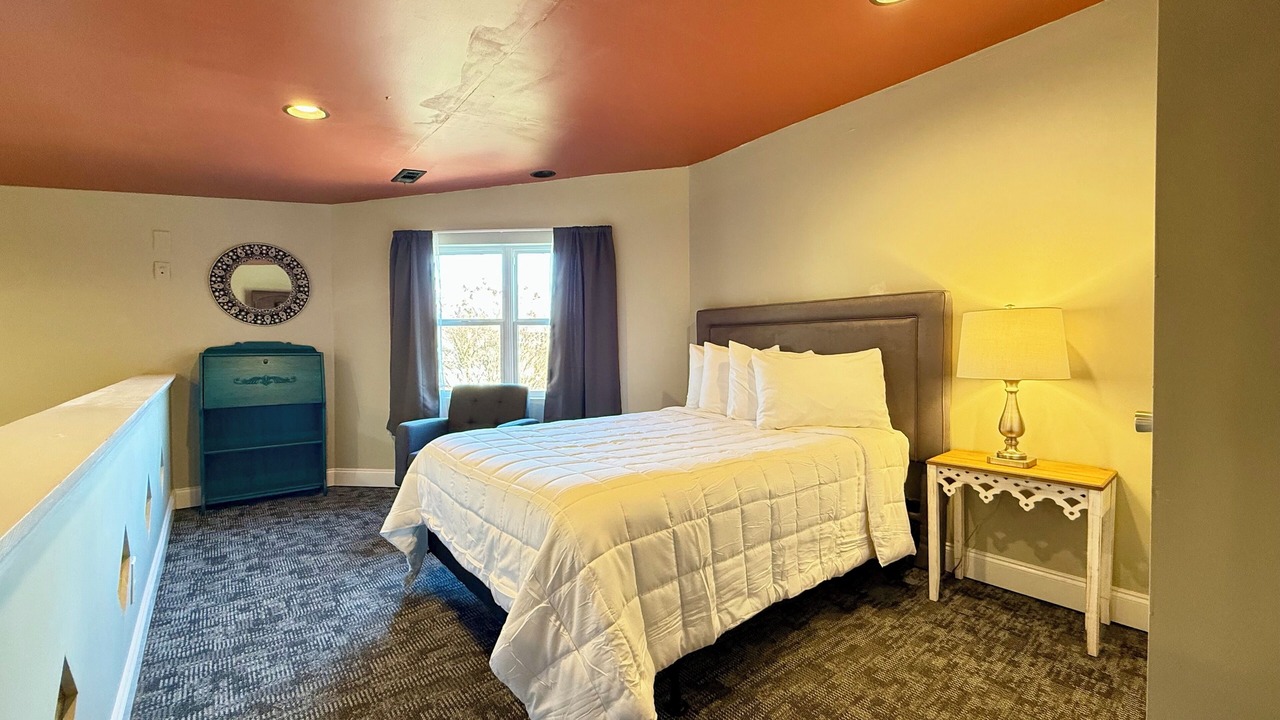Photo of Bedroom in Demorest