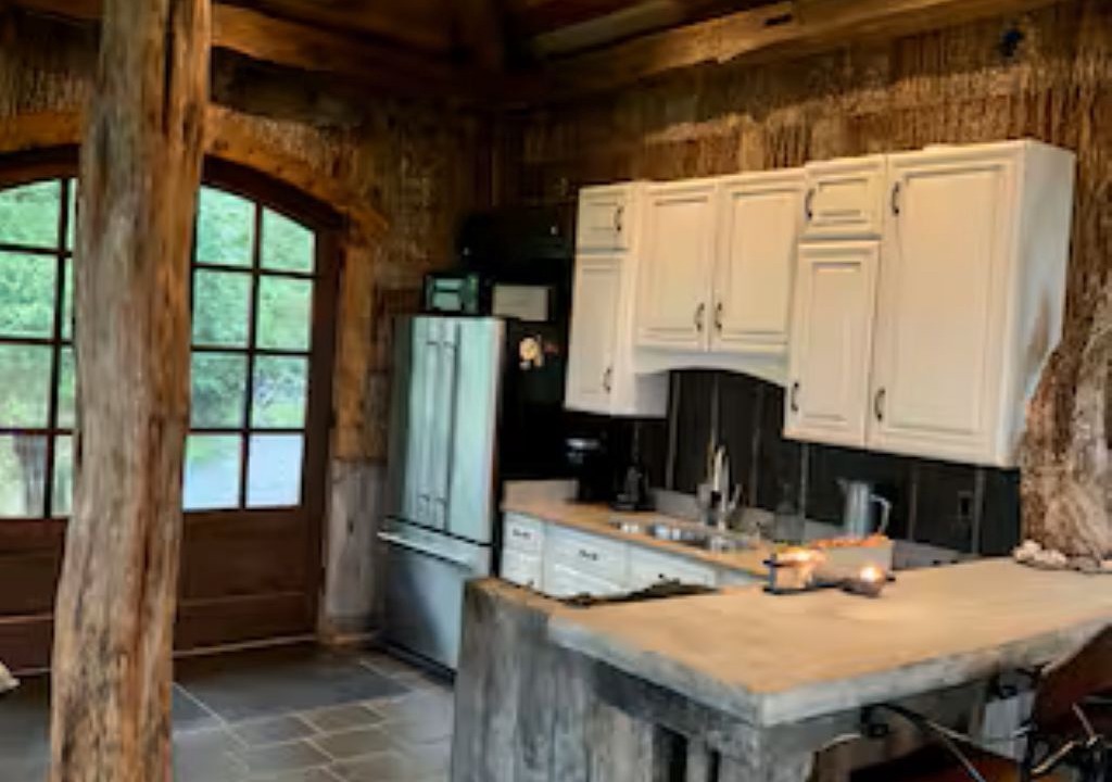 Photo of Kitchen in Chimney Rock
