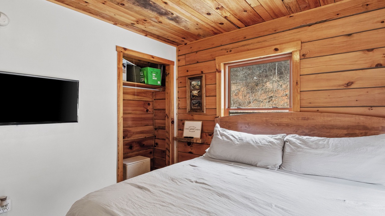 Photo of Bedroom in Newland