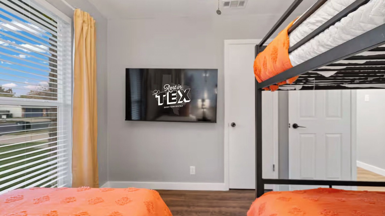 Photo of Bedroom in Brushy Creek