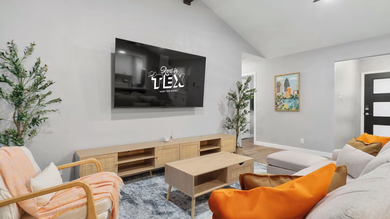 Photo of Livingroom in Brushy Creek