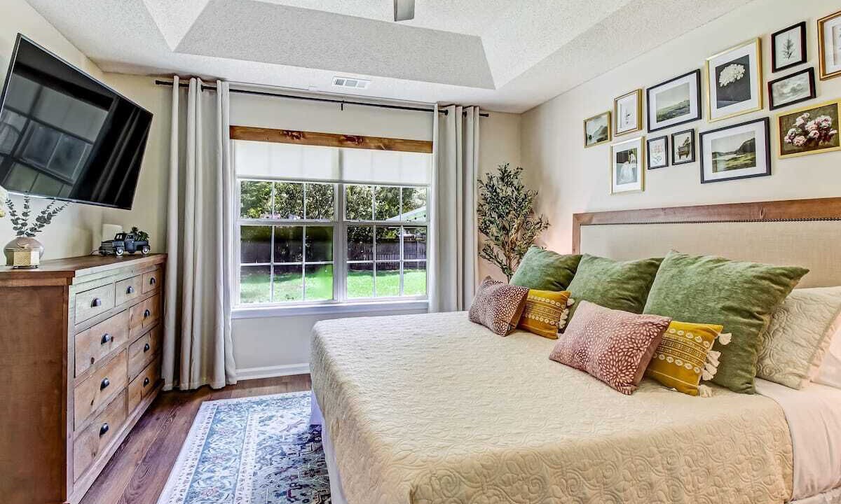 Photo of Bedroom in Pooler