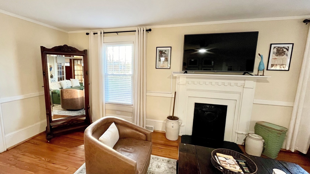 Photo of Livingroom in Mocksville