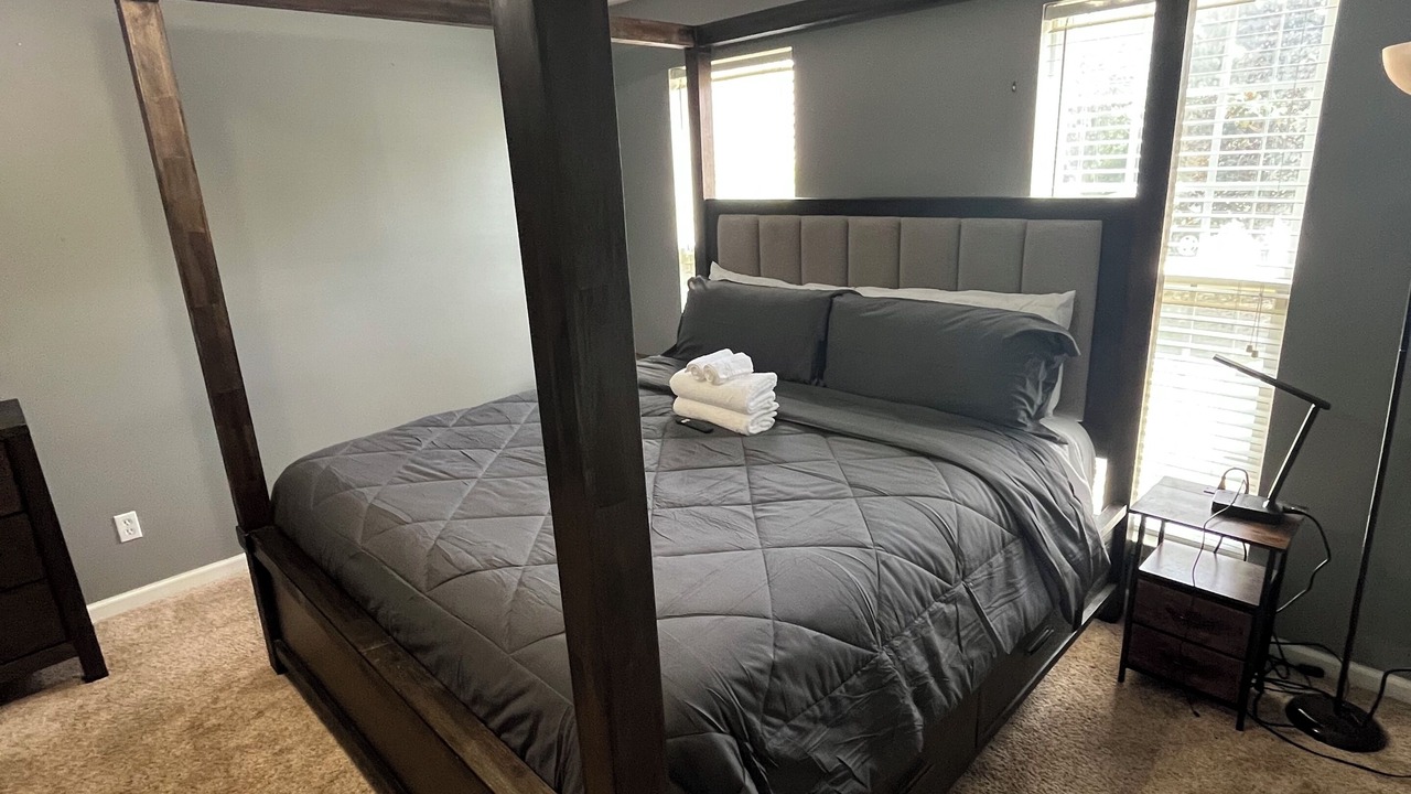 Photo of Bedroom in Warrenville