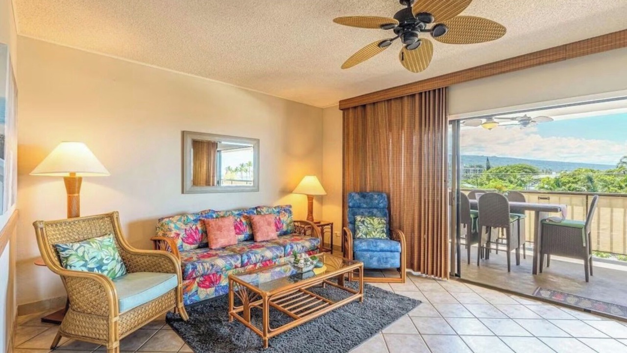 Photo of Livingroom in Historic Kailua Village