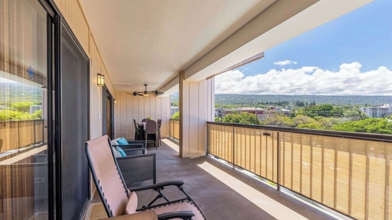 Photo of Patio Balcony in Historic Kailua Village