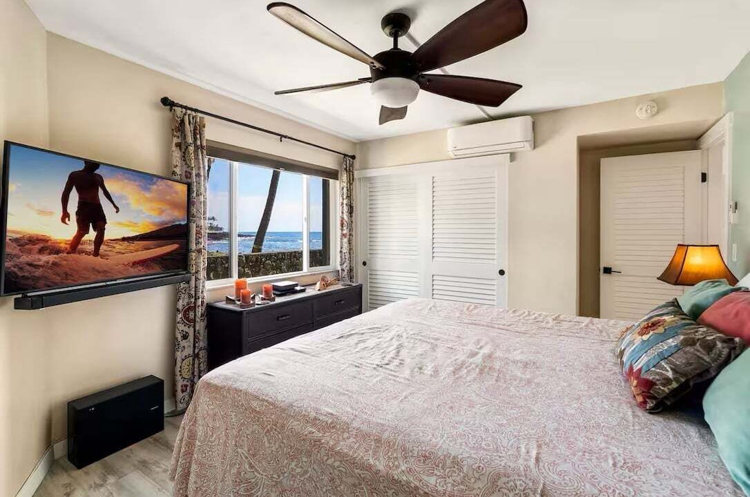 Photo of Bedroom in Historic Kailua Village