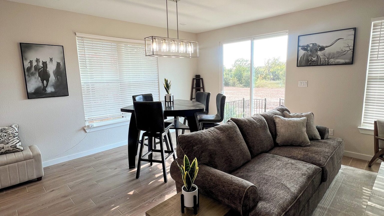 Photo of Livingroom in Stephenville