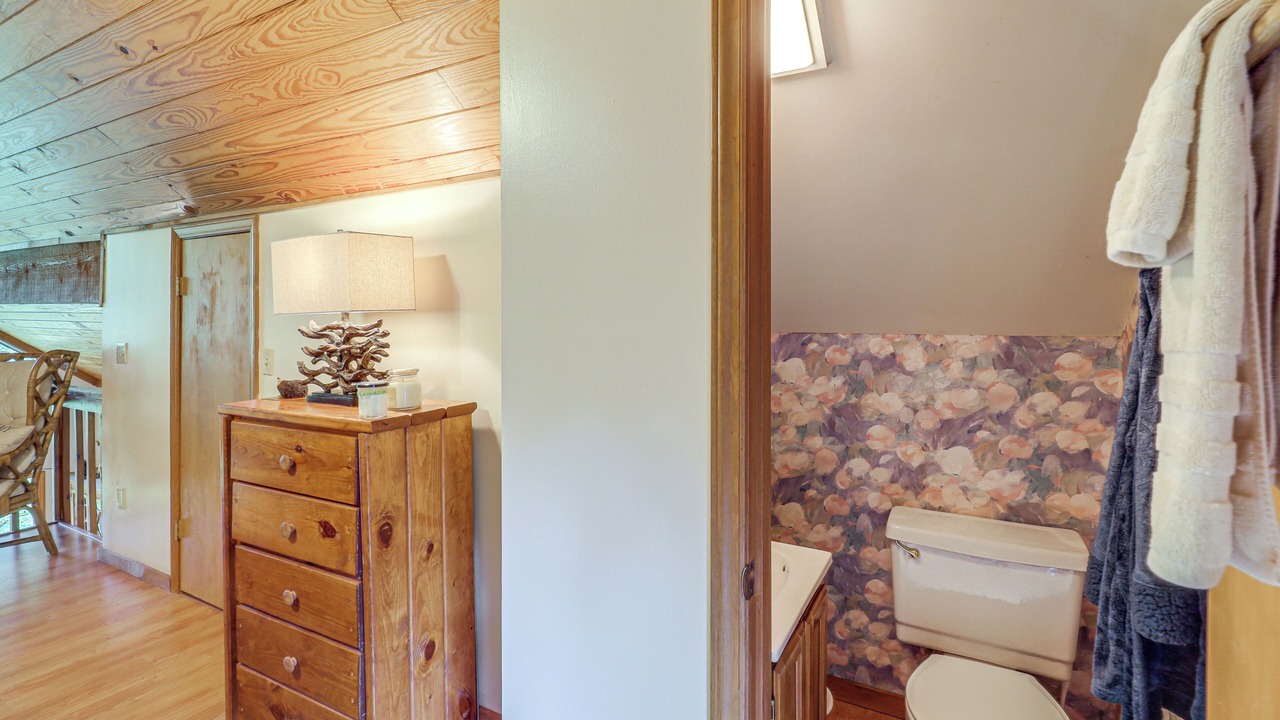Photo of Bathroom in Newland