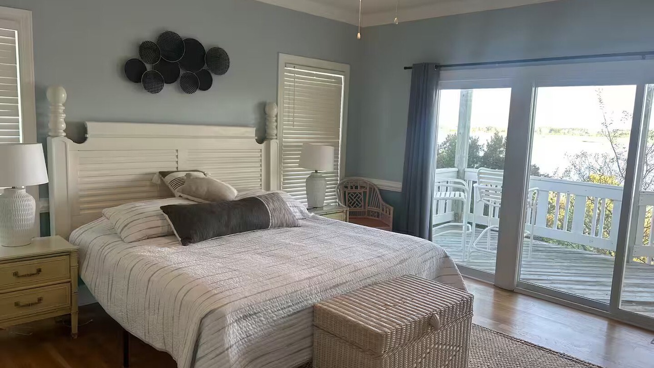 Photo of Bedroom in Ocean City Beach