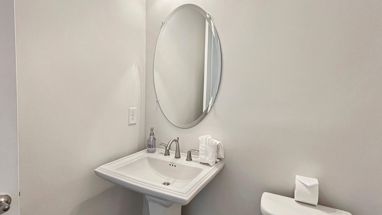 Photo of Bathroom in Hitch Village - Fred Wessels Homes