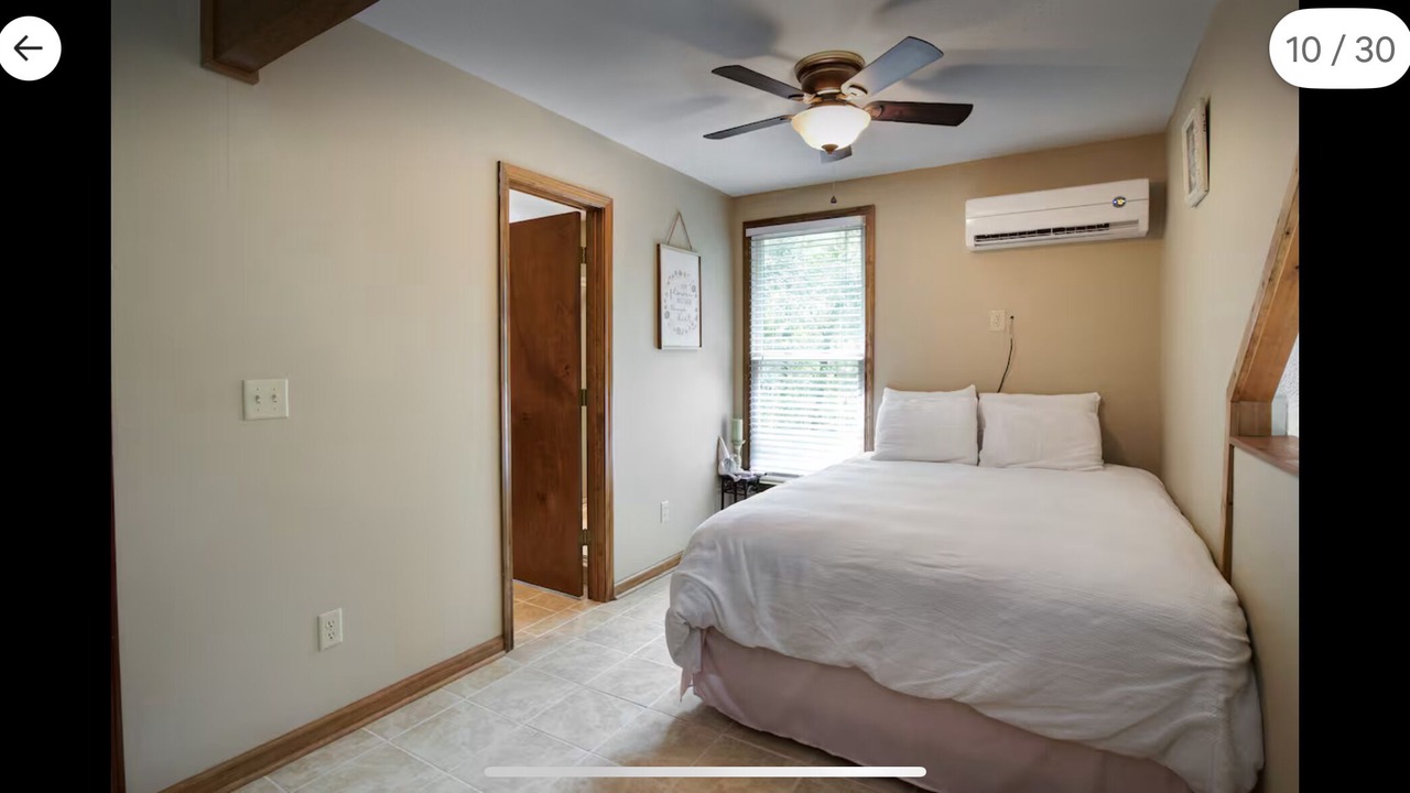Photo of Bedroom in Seneca