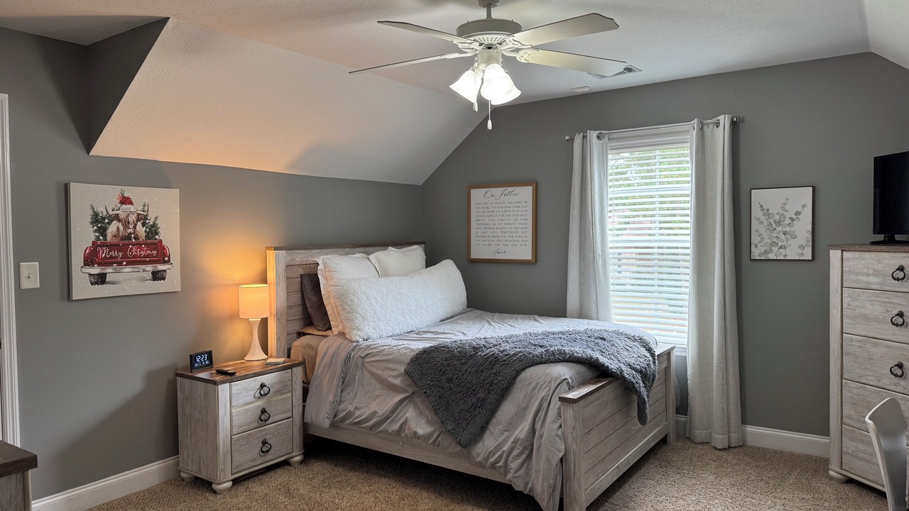 Photo of Bedroom in Graniteville