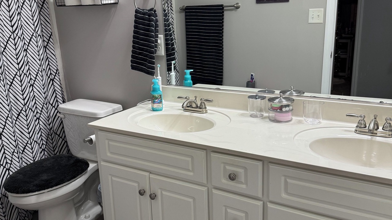 Photo of Bathroom in Graniteville