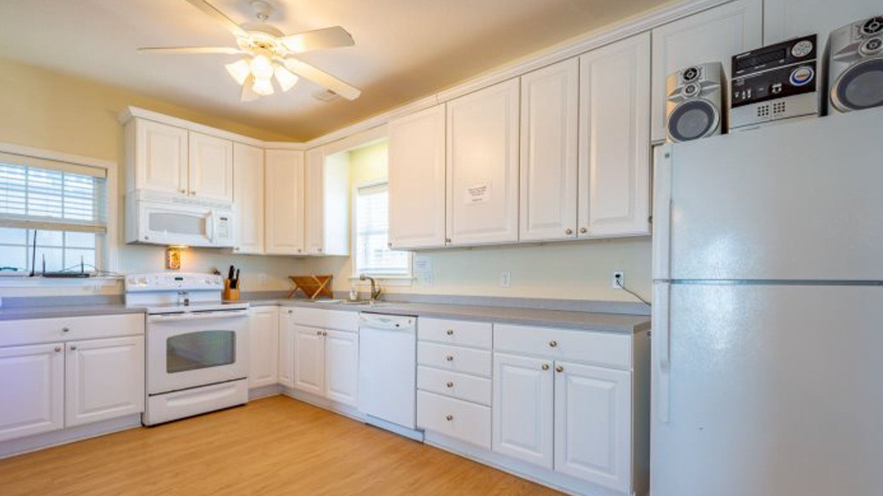 Photo of Kitchen in Hatteras