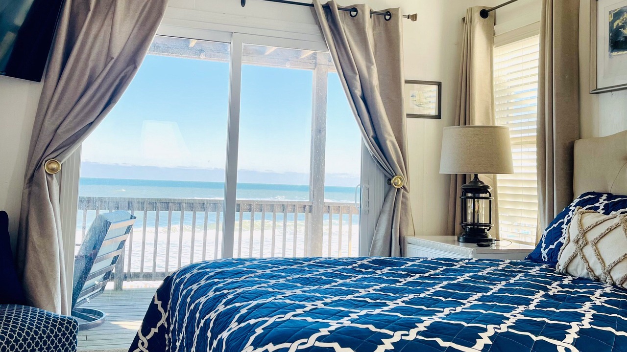 Photo of Bedroom in Rodanthe