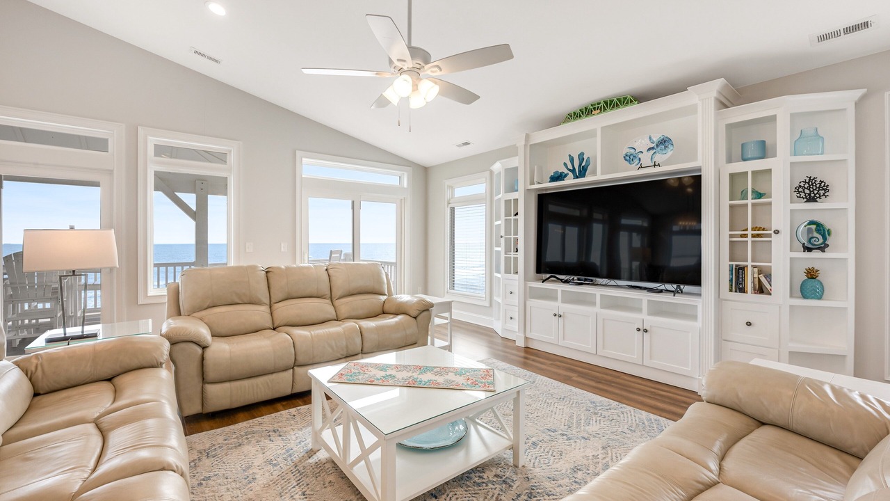 Photo of Livingroom in North Topsail Beach