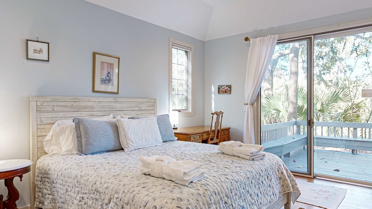 Photo of Bedroom in Vanderhorst Plantation