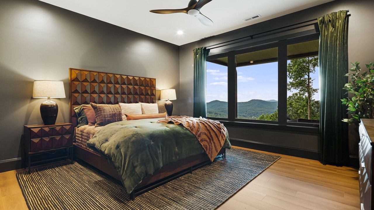 Photo of Bedroom in Tuxedo