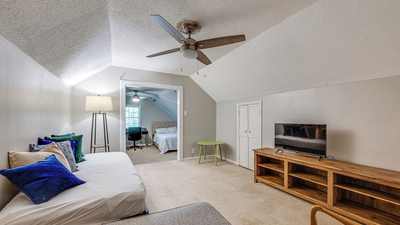 Photo of Bedroom in Hahira