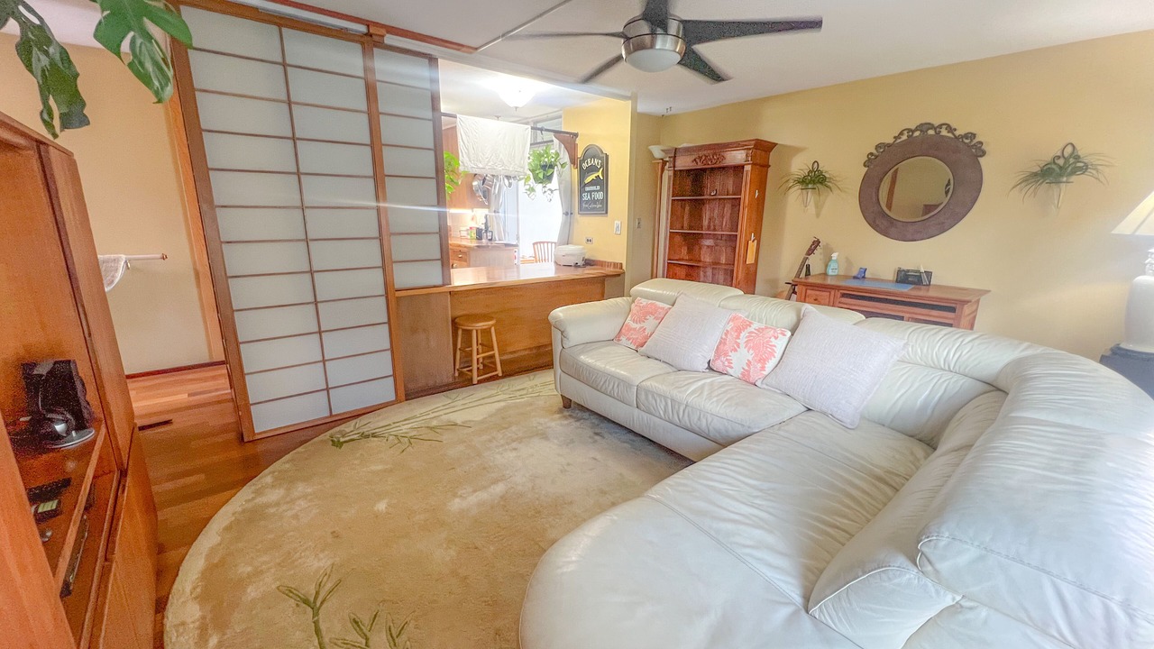 Photo of Livingroom in Downtown Honolulu