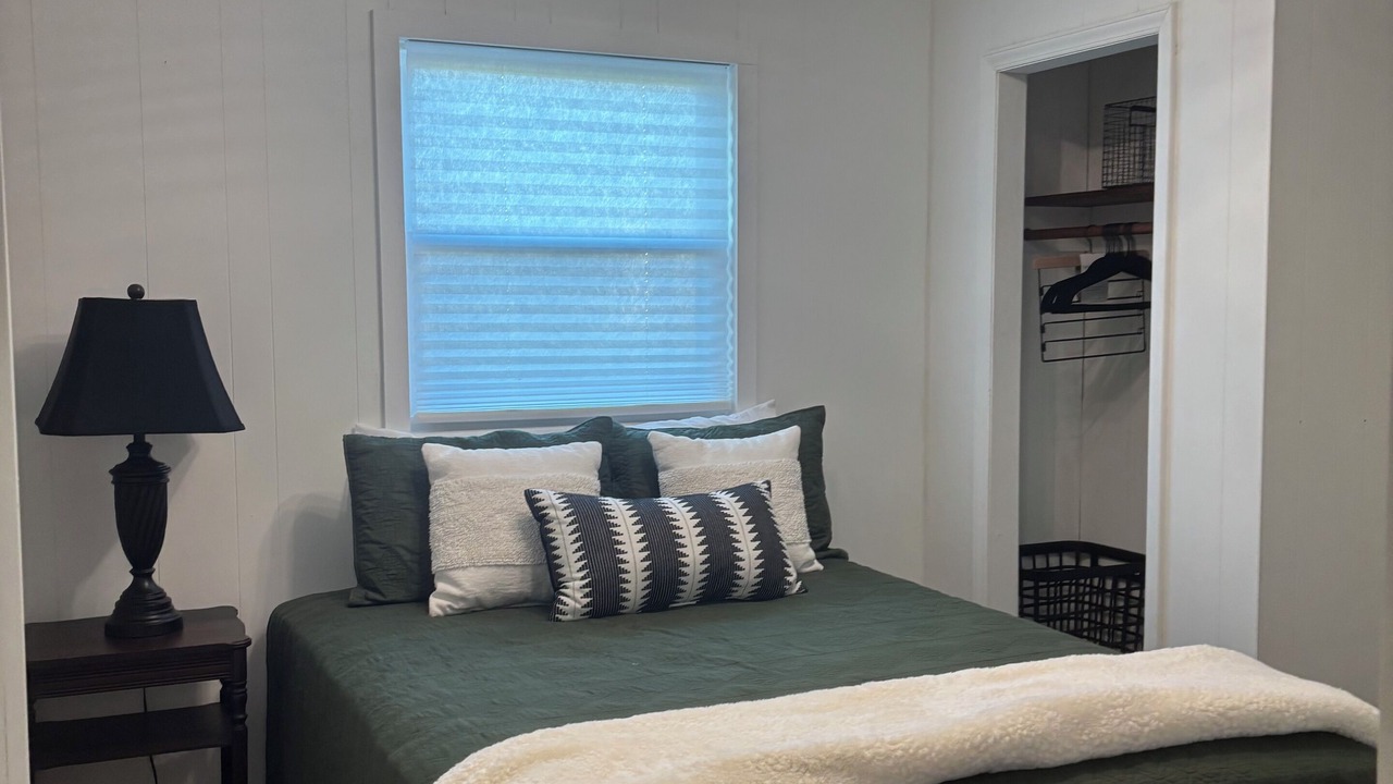 Photo of Bedroom in Lawndale
