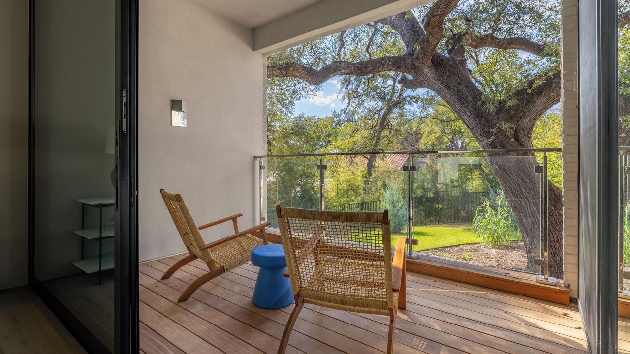 Photo of Patio Balcony in Tarrytown