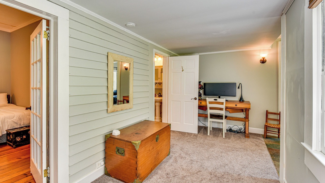 Photo of Bedroom in Demorest