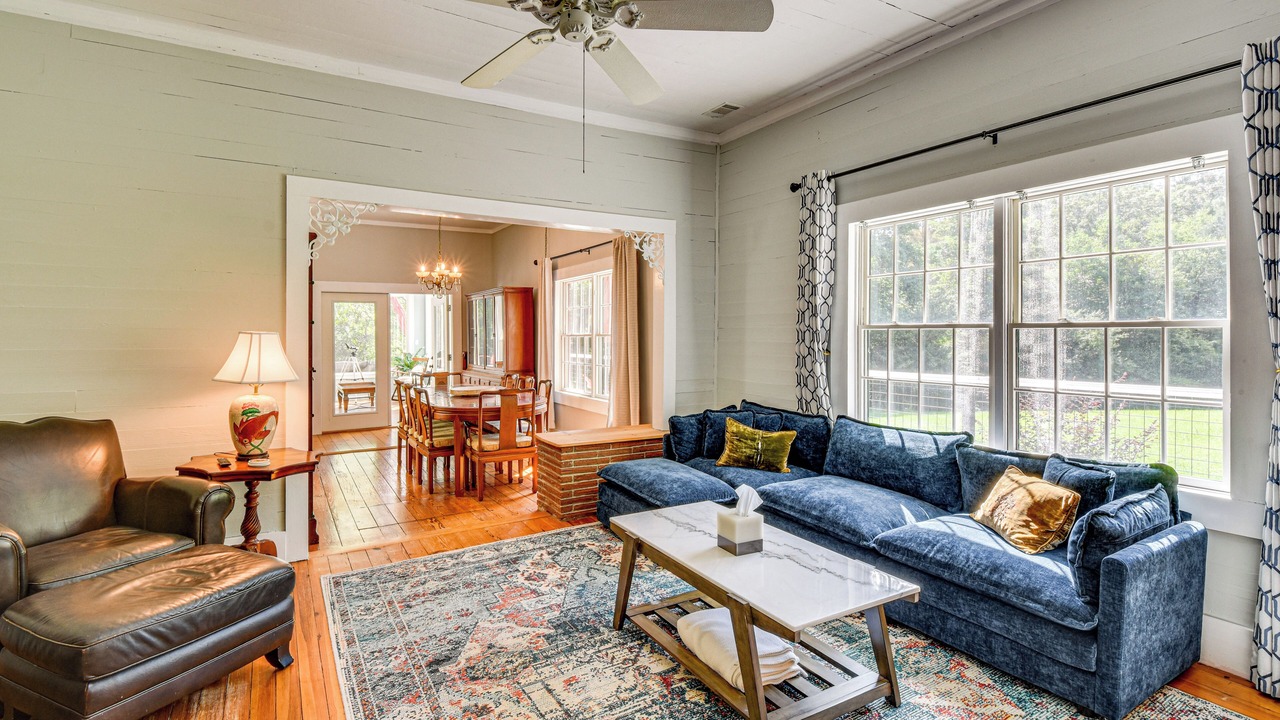 Photo of Bedroom in Demorest