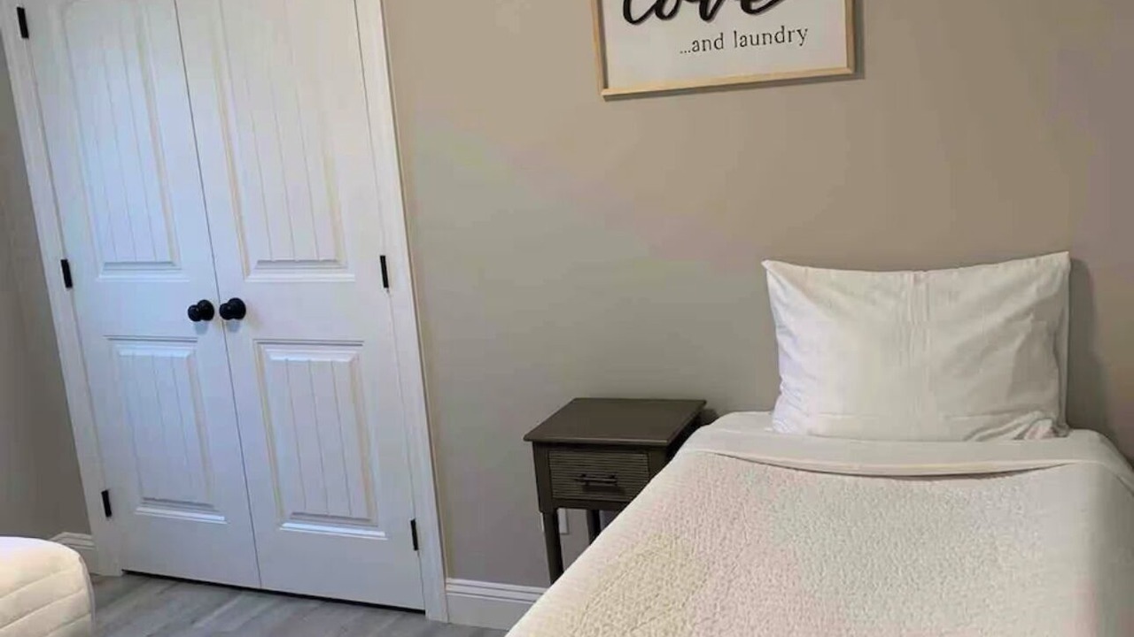 Photo of Bedroom in McCutcheon Field