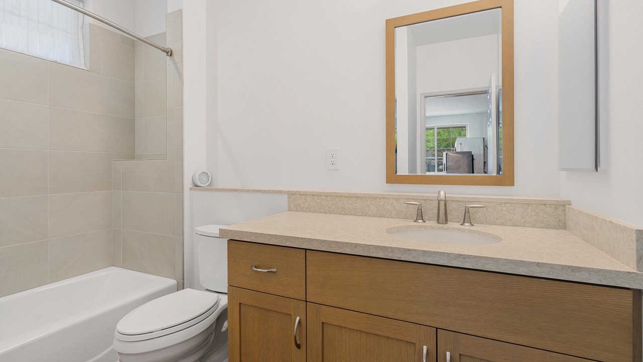 Photo of Bathroom in Makaha Valley
