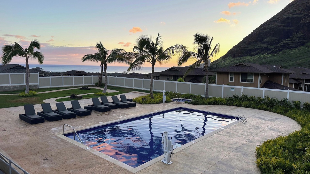 Photo of Outdoor in Makaha Valley