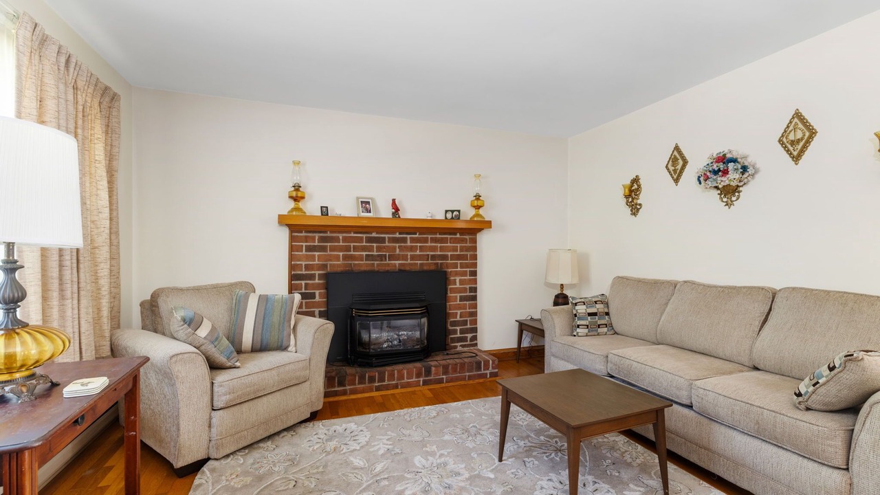 Photo of Livingroom in Moseley