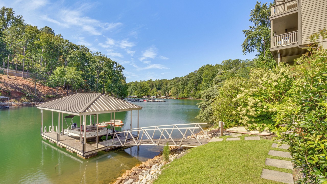 Photo of Outdoor in Seneca