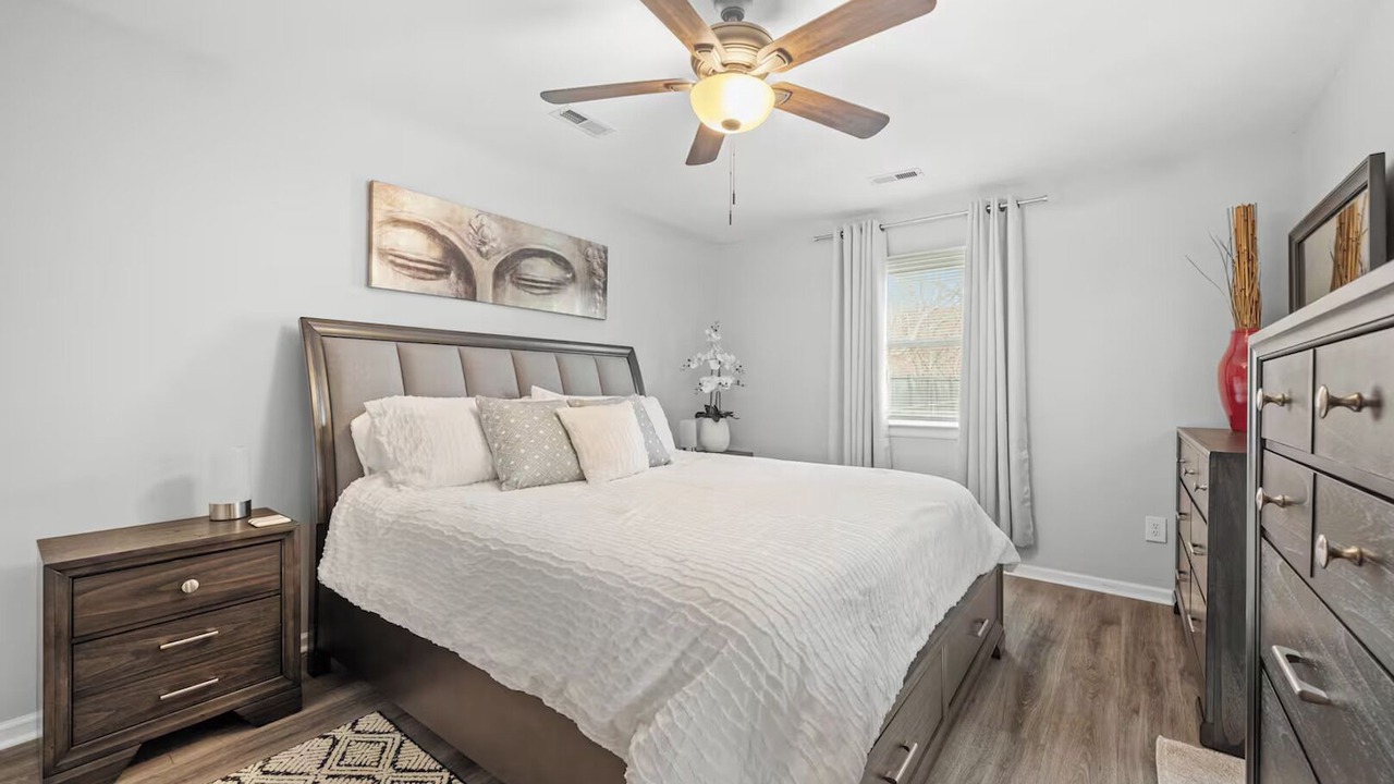 Photo of Bedroom in North Newport News