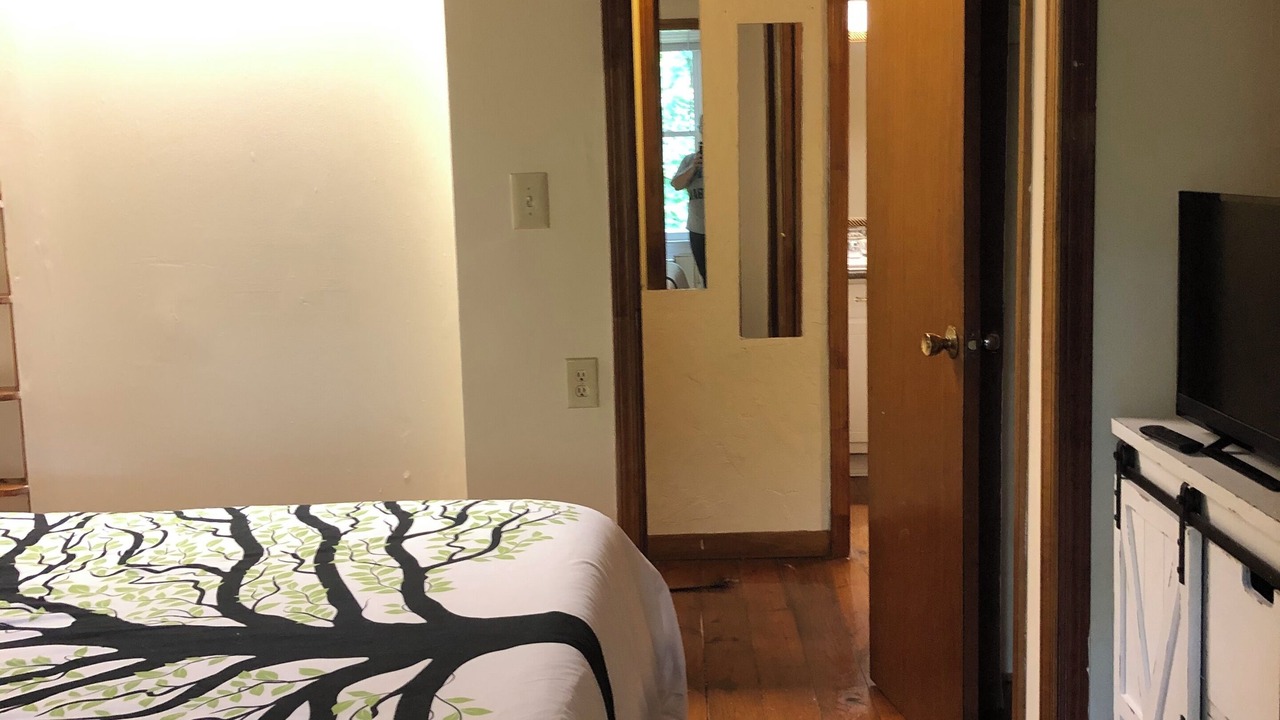 Photo of Bedroom in Berea