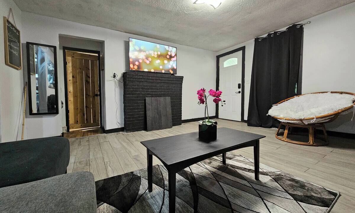Photo of Livingroom in Dunean