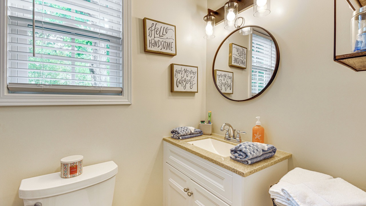 Photo of Bathroom in Townville