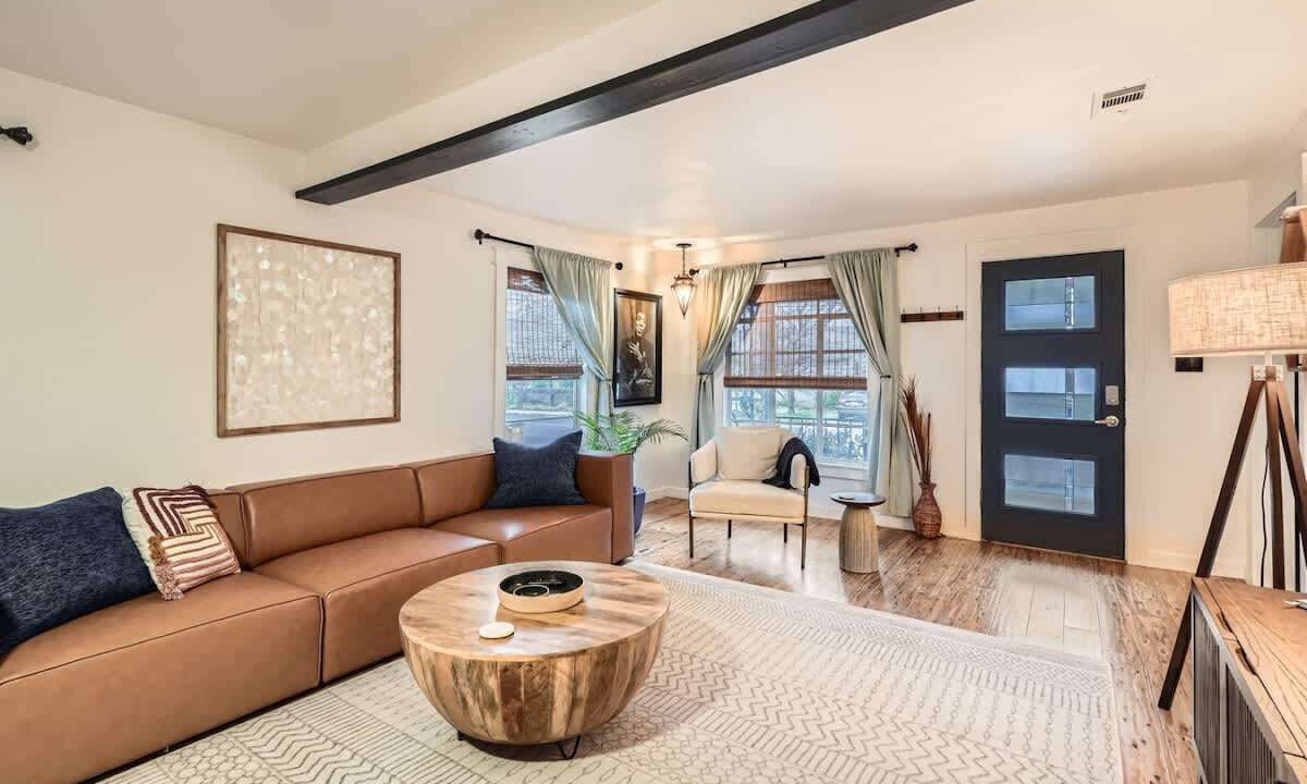 Photo of Bedroom in Holly