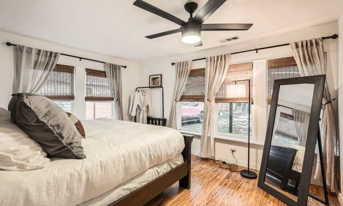 Photo of Bedroom in Holly