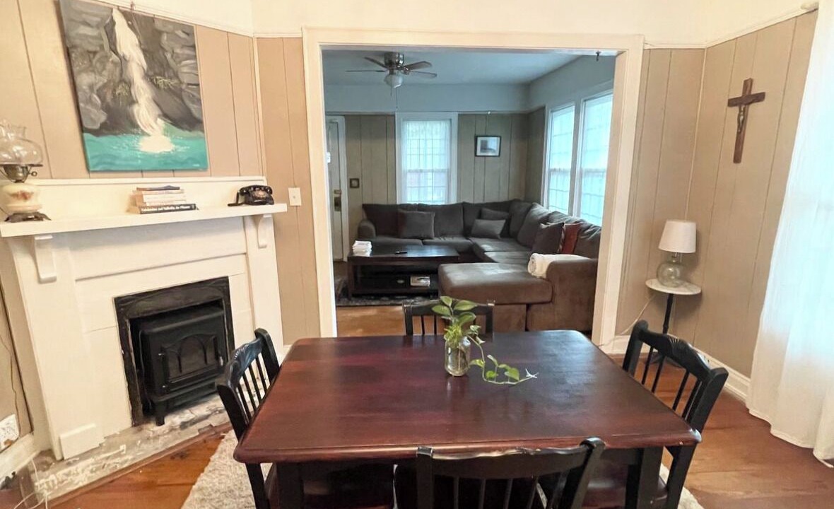 Photo of Livingroom in Midtown