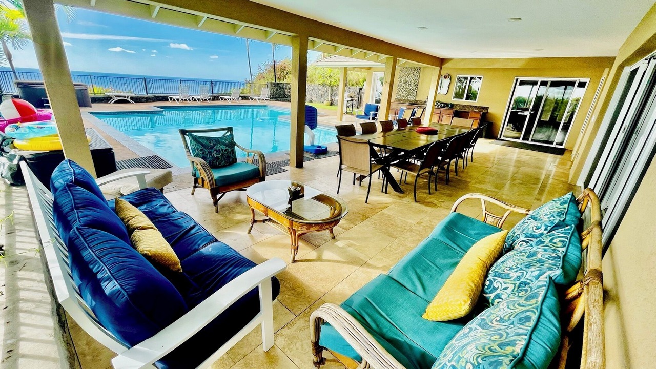 Photo of Outdoor in Kahaluu Bay