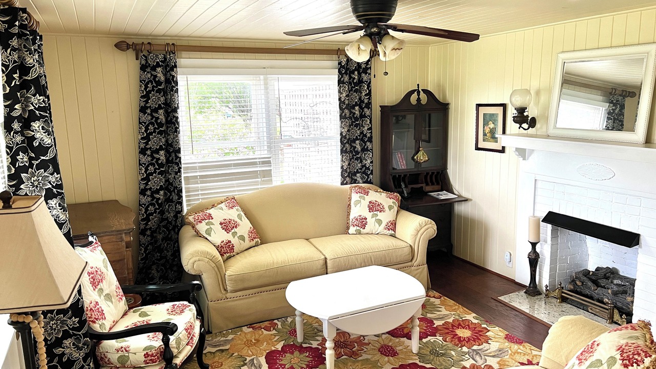 Photo of Livingroom in Greer
