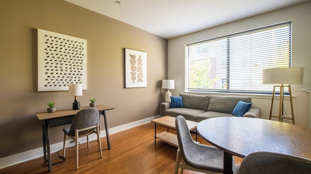 Photo of Livingroom in Church Hill
