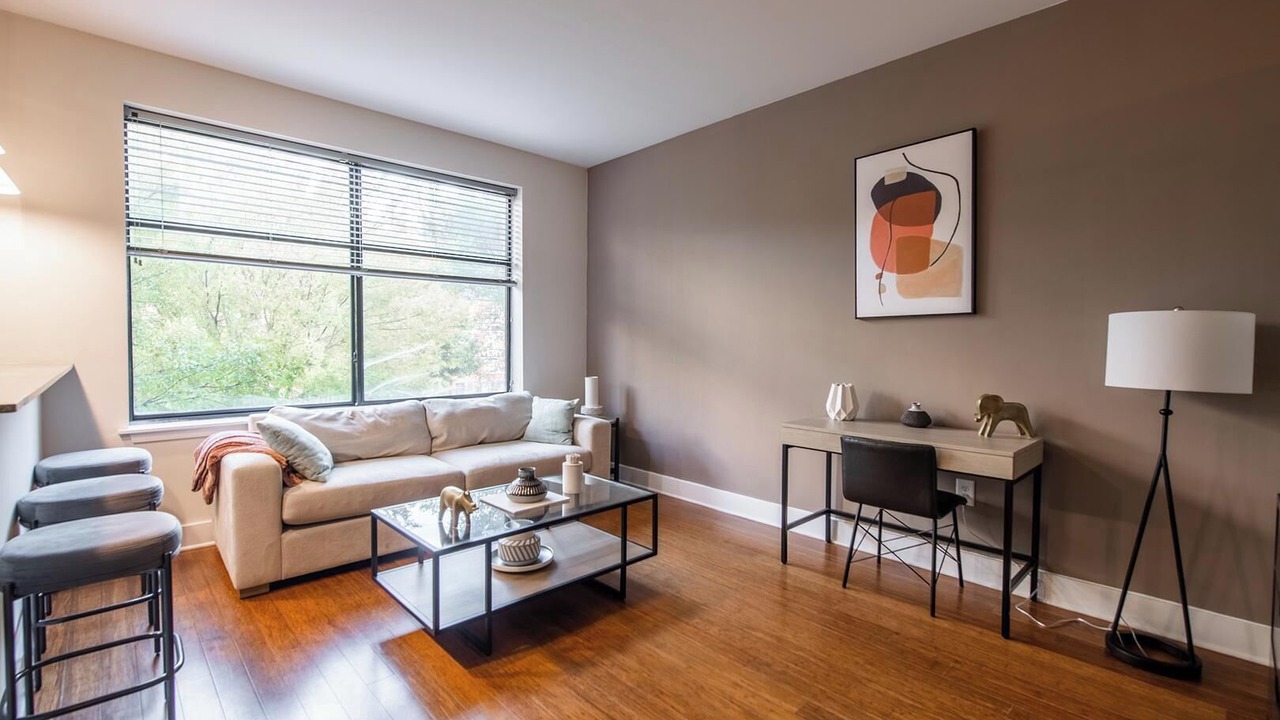 Photo of Livingroom in Church Hill